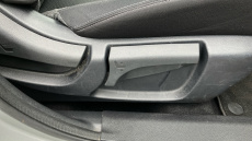 Nissan Qashqai 1.3 DiG-T 160 N-Connecta 5dr Petrol Hatchback